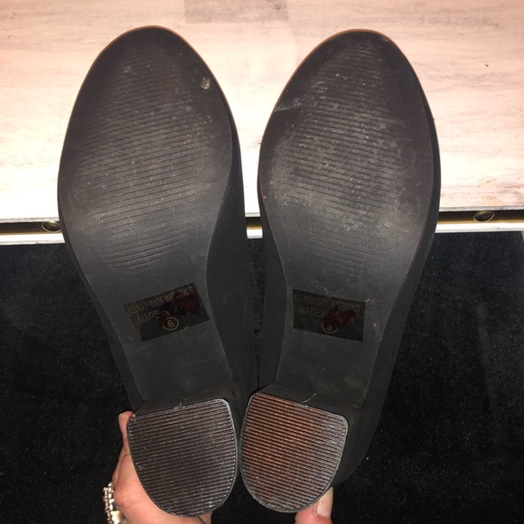 {J.Adams Shoes} 🍭Black Scallop Trim Block Heels - Picture 4 of 5